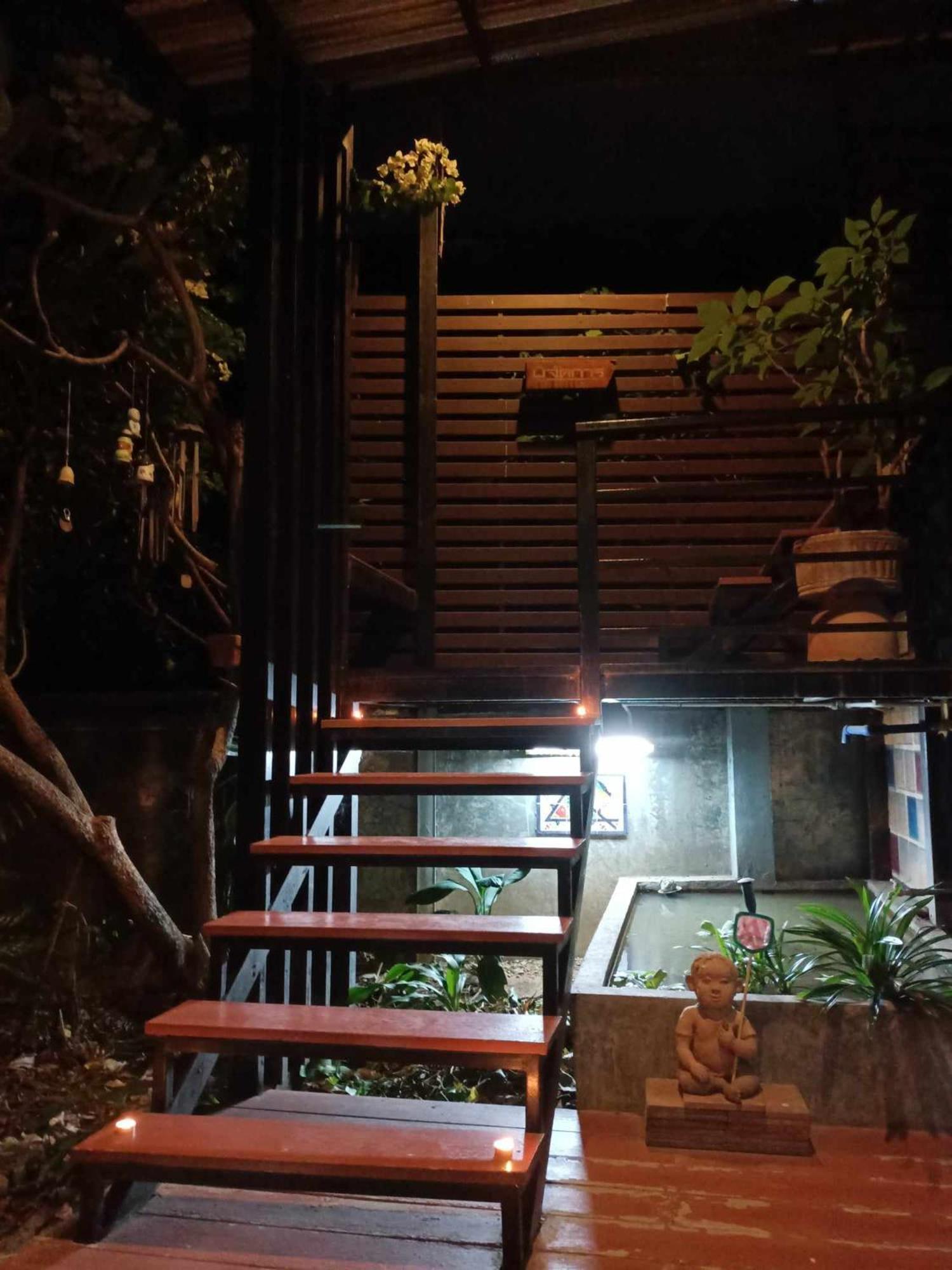 Chez Pom Hotel Chiang Mai Exterior photo