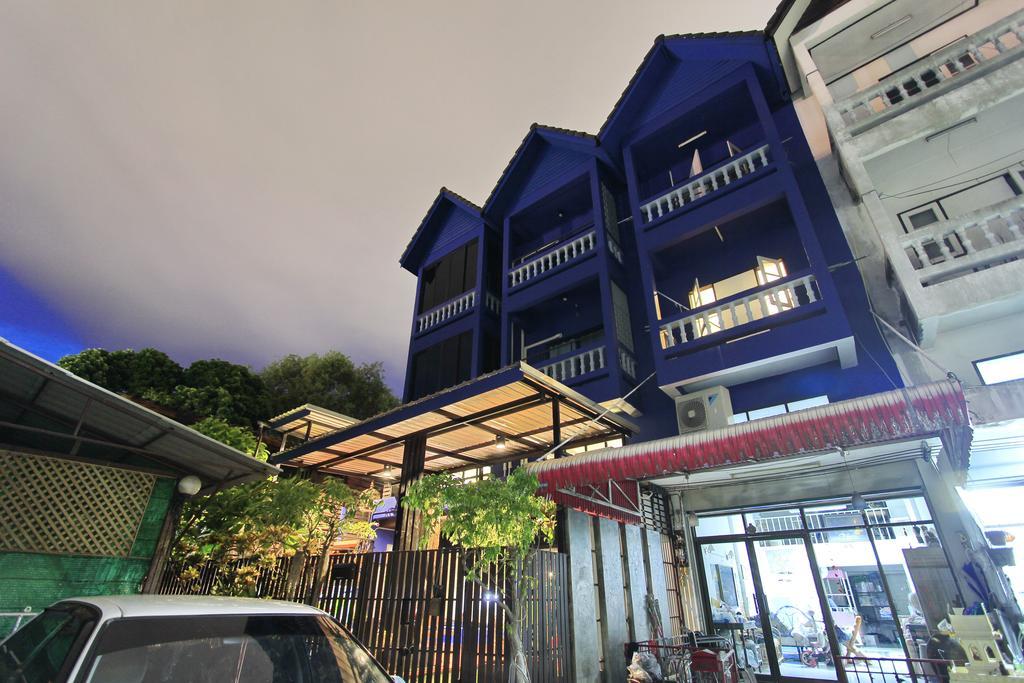 Chez Pom Hotel Chiang Mai Exterior photo
