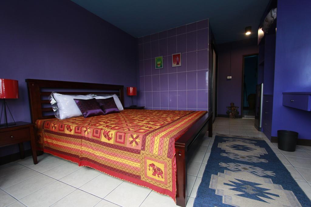 Chez Pom Hotel Chiang Mai Exterior photo