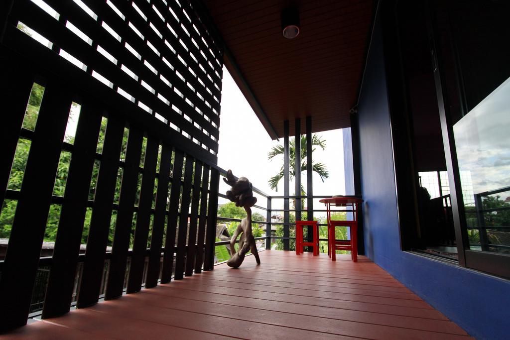 Chez Pom Hotel Chiang Mai Exterior photo