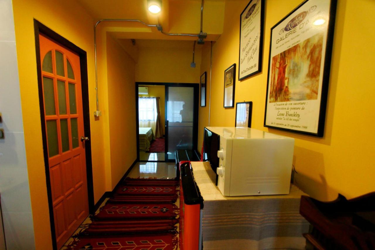 Chez Pom Hotel Chiang Mai Exterior photo